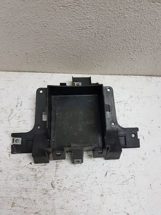 Soporte batería y tapa Derbi Gpr 