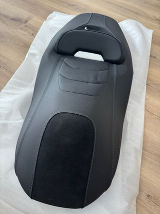 Asiento Yamaha XMAX Tech 2025 nuevo