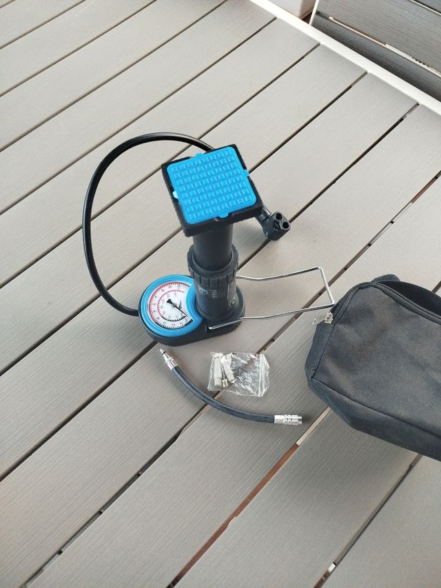 Gonfiatore portatile per biciclette