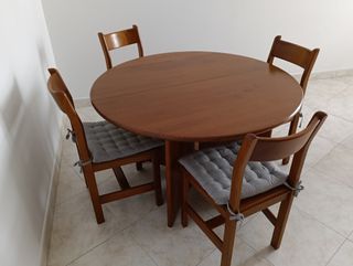 Mesa redonda extensible de madera