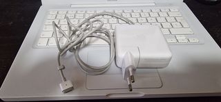 Apple Macbook Core 2 Duo A1181