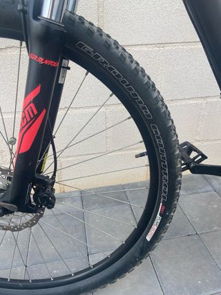 Bicicleta montaña Specialized Rockhopper
