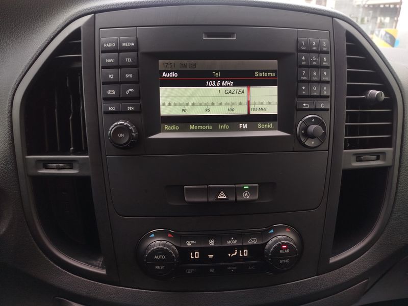Mercedes-Benz Vito 114 CDI Tourer Base Larga 2020, foto 19