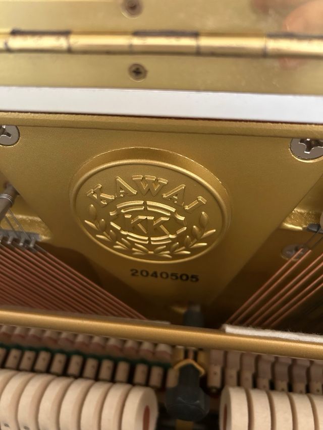 Kawai Piano Blanco