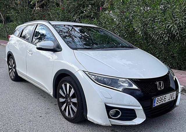 Civic 1.6 Tourer iDtec Elegance 120 CV