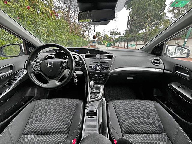 Civic 1.6 Tourer iDtec Elegance 120 CV