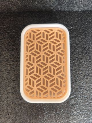 Jabonera naranja y blanca 3D