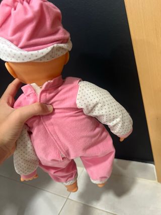 Muñeca bebé YORONE