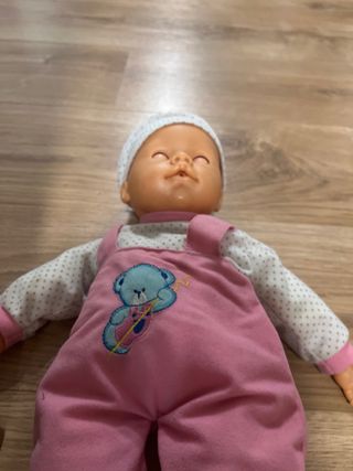 Muñeca bebé YORONE