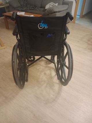 Silla de ruedas plegable