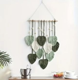 Colgante de pared con hojas de macramé
