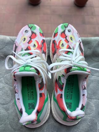 Adidas Ultraboost DNA multicolor