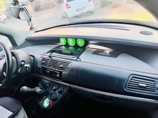 Peugeot 807 2004