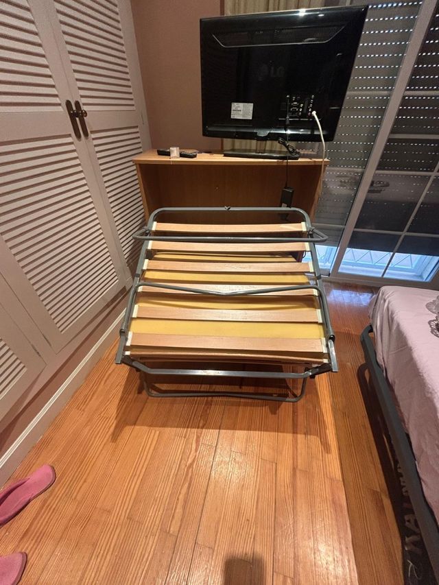 Mueble TV madera con cama abatible