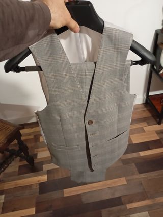 Traje Gris Claro - 3 piezas Talla 44