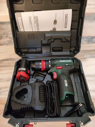 Atornilladora 12V con batería y cargador Parkside