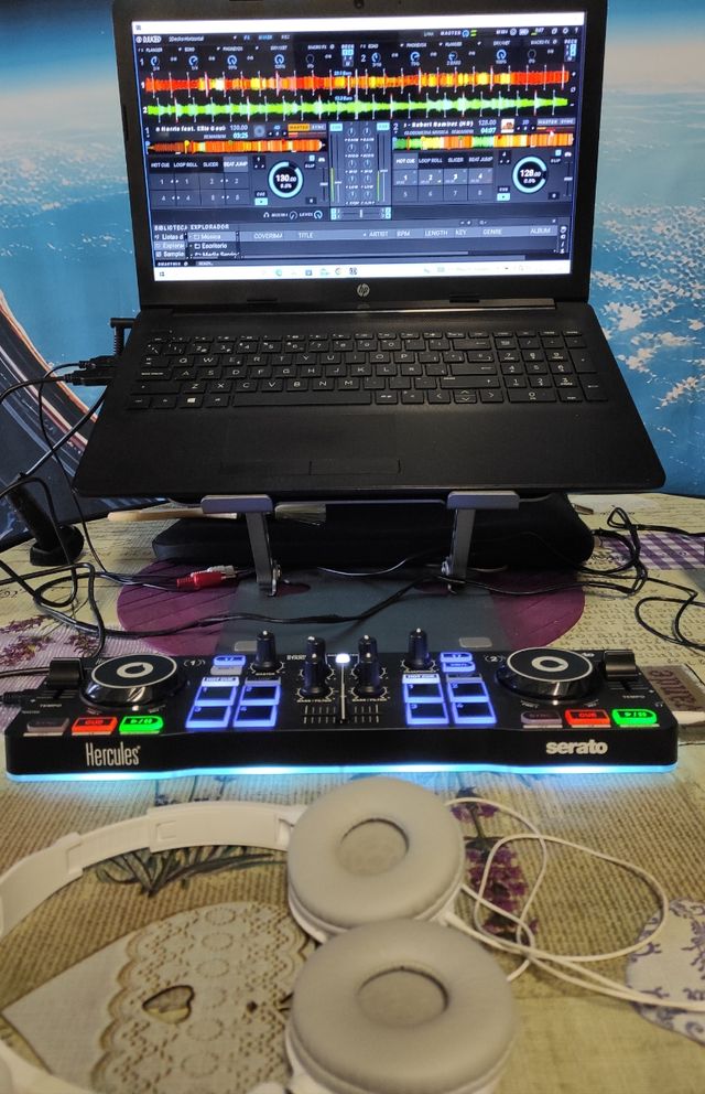 Hércules DjControl Starlight