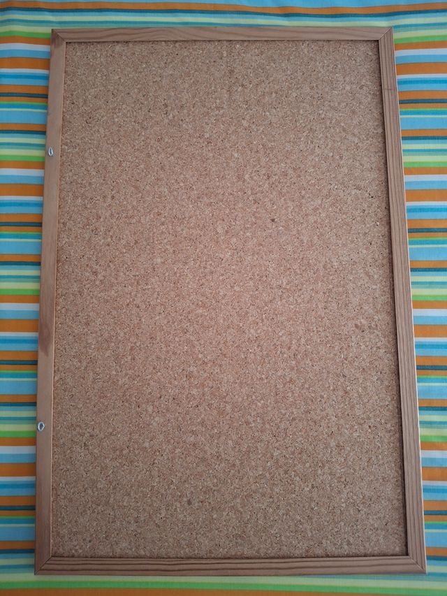 Tablón corcho 64 x 44 cm
