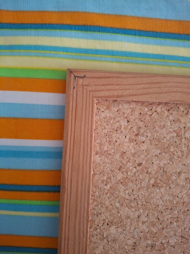 Tablón corcho 64 x 44 cm