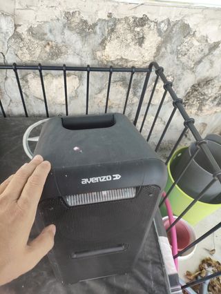 Altavoz Avenzo portátil
