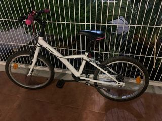 Bicicleta BTWIN niña 20" blanca de hasta 11 años