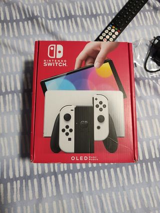 Nintendo Switch OLED - Blanca con juegos incluido