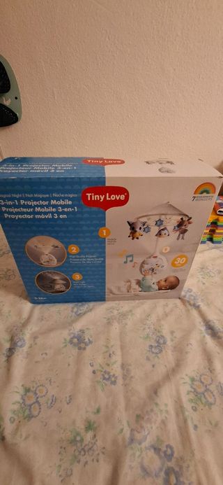 Móvil Tiny Love - Proyector musical