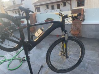Bicicletta elettrica ibrida Cube Reaction