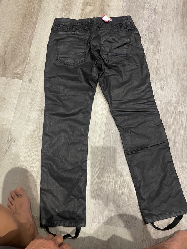 Pantalones moto 
 mujer