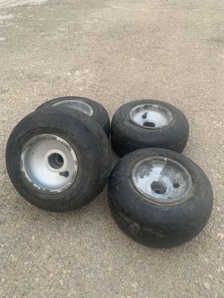 Ruedas kart y mini cuat 