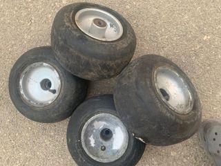  Ruedas kart y mini cuat 