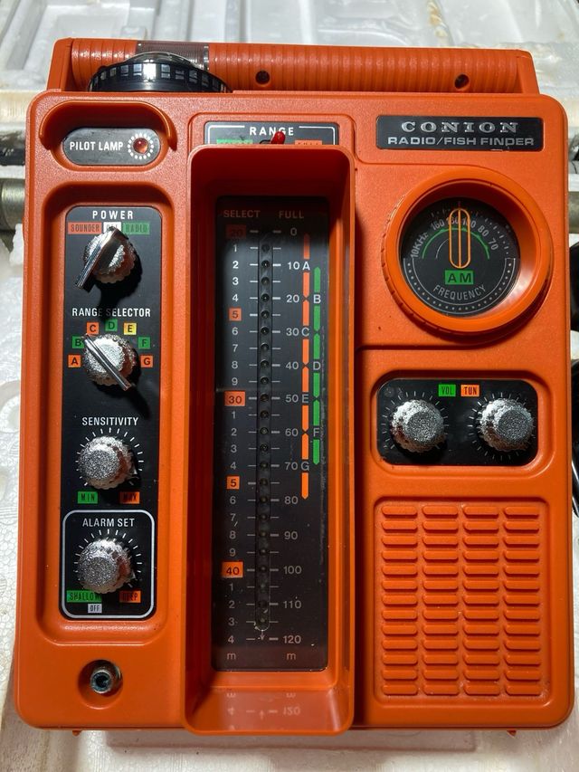 Radio/Buscador de peces Conion