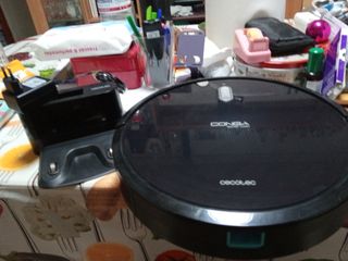 Robot aspiradora Conga 1090