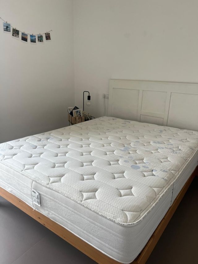 Colchón vidcolástico y somier de madera