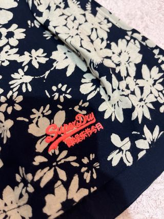 Falda Superdry XS - Flores
