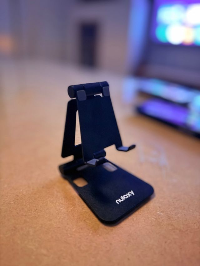 Soporte móvil Nulaxy: Ajustable