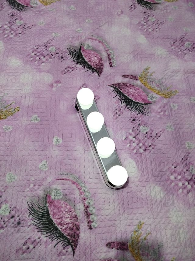 Luz LED espejo maquillaje 4 bombillas