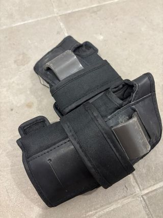 Patines Oxelo + protecciones + calcetines + conos