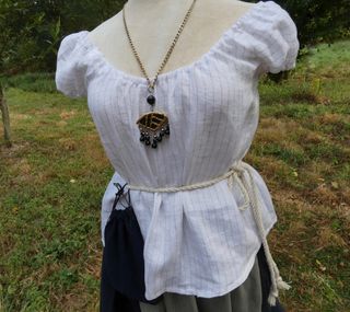 Traje campesina medieval azul y gris