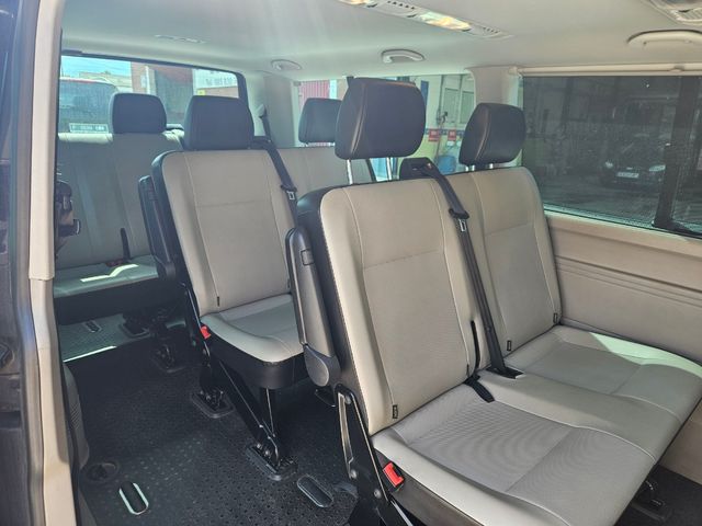 Volkswagen Caravelle 2016