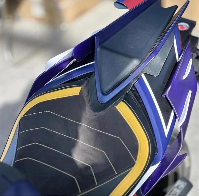 Alerón Aprilia: Carcasas Moto