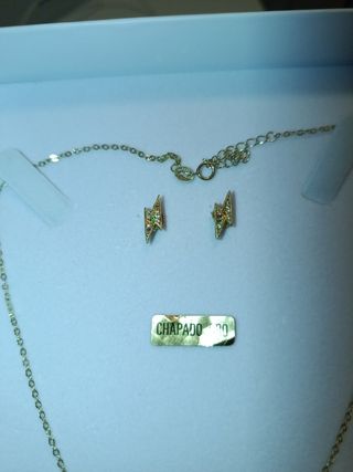 Conjunto Chapado Oro: Pendientes y Collar