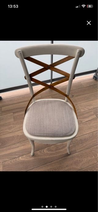 Silla vintage blanco y madera