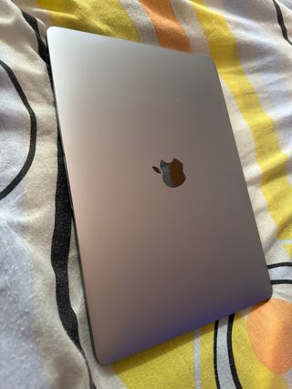 MacBook Pro 13" (M1, 2020) Gris