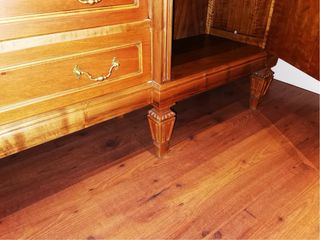 Mueble madera antiguo estilo clásico