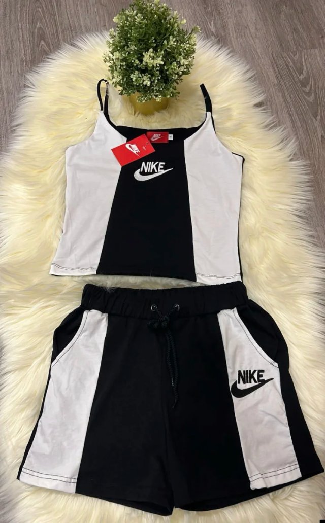 Conjunto Nike negro y rosa  S.M.L.xl.xxl