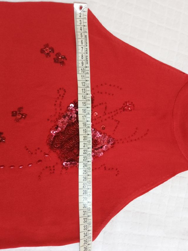 Top rosso paillettes