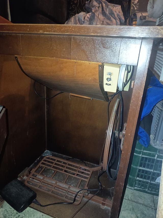 Máquina coser Singer Antigua