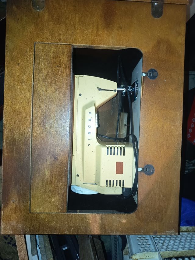 Máquina coser Singer Antigua