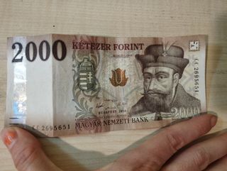 Billete 2000 Florines húngaros.